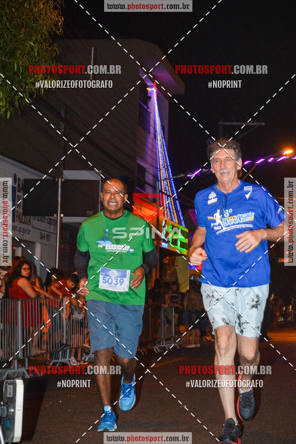 Buy your photos of the event70 CORRIDA DE BRODOWSKI on Fotop