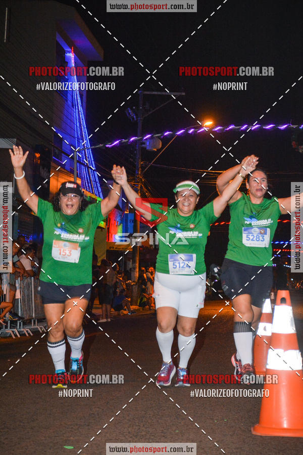 Buy your photos of the event70 CORRIDA DE BRODOWSKI on Fotop