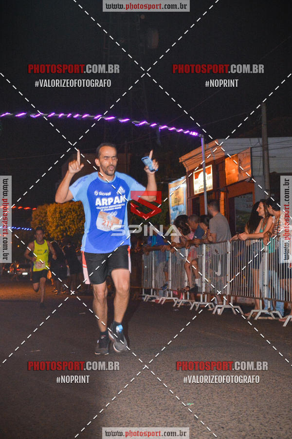 Buy your photos of the event70 CORRIDA DE BRODOWSKI on Fotop