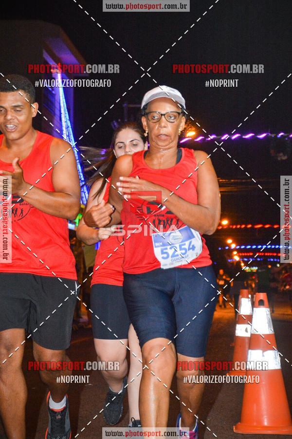 Buy your photos of the event70 CORRIDA DE BRODOWSKI on Fotop