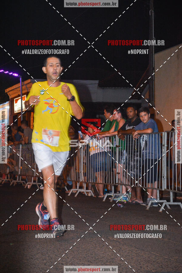 Buy your photos of the event70 CORRIDA DE BRODOWSKI on Fotop