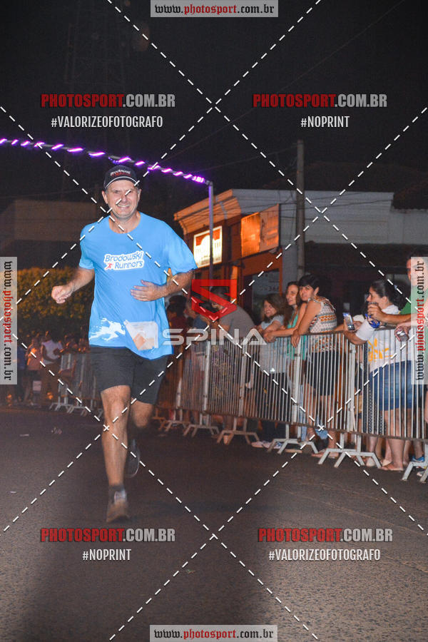 Buy your photos of the event70 CORRIDA DE BRODOWSKI on Fotop