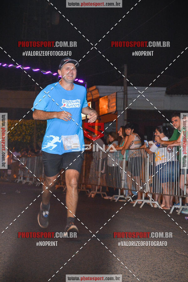 Buy your photos of the event70 CORRIDA DE BRODOWSKI on Fotop