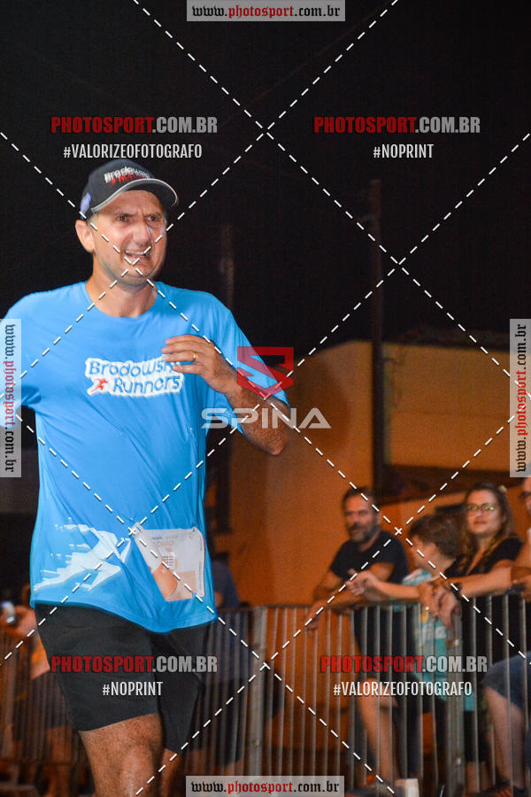 Buy your photos of the event70 CORRIDA DE BRODOWSKI on Fotop