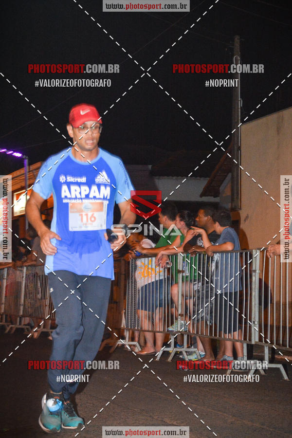 Buy your photos of the event70 CORRIDA DE BRODOWSKI on Fotop