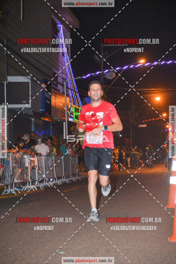 Buy your photos of the event70 CORRIDA DE BRODOWSKI on Fotop