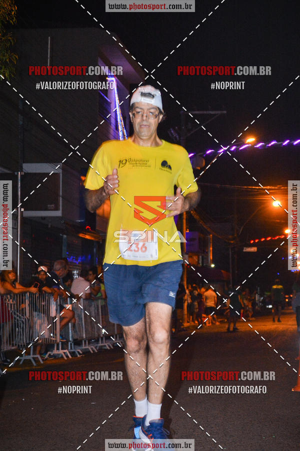 Buy your photos of the event70 CORRIDA DE BRODOWSKI on Fotop