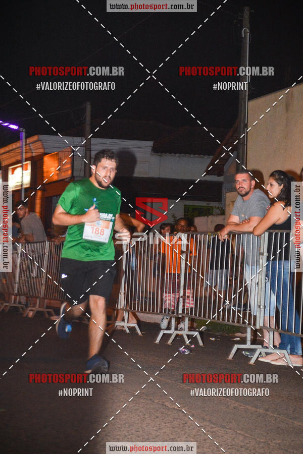Buy your photos of the event70 CORRIDA DE BRODOWSKI on Fotop
