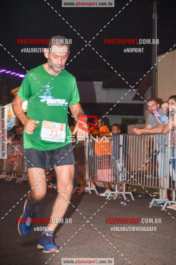 Buy your photos of the event70 CORRIDA DE BRODOWSKI on Fotop