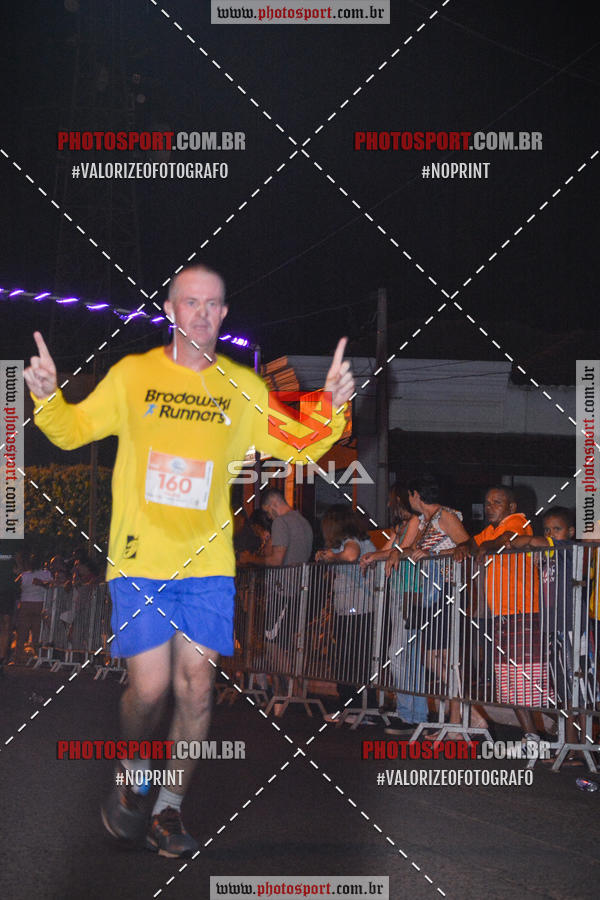 Buy your photos of the event70 CORRIDA DE BRODOWSKI on Fotop