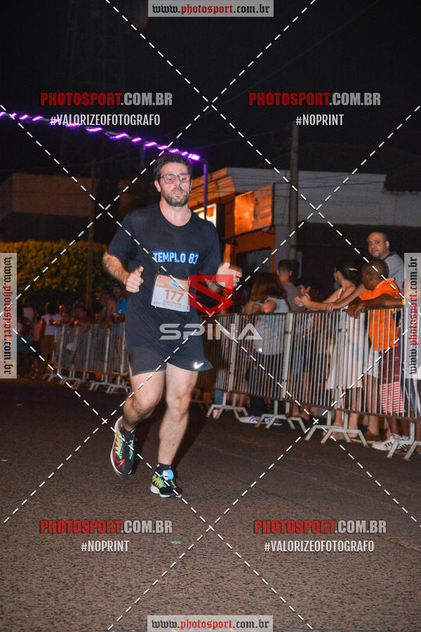 Buy your photos of the event70 CORRIDA DE BRODOWSKI on Fotop
