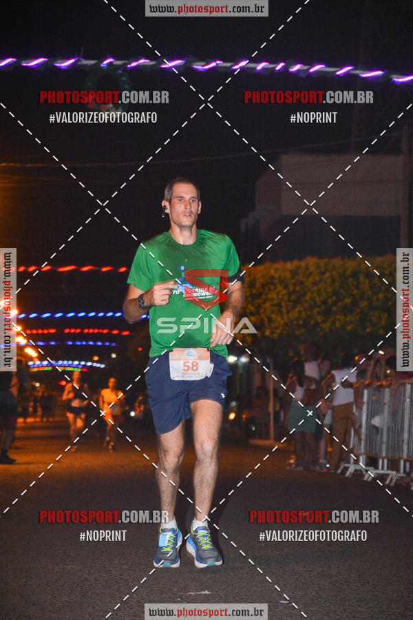 Buy your photos of the event70 CORRIDA DE BRODOWSKI on Fotop