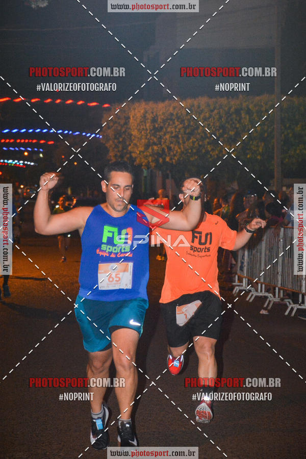 Buy your photos of the event70 CORRIDA DE BRODOWSKI on Fotop