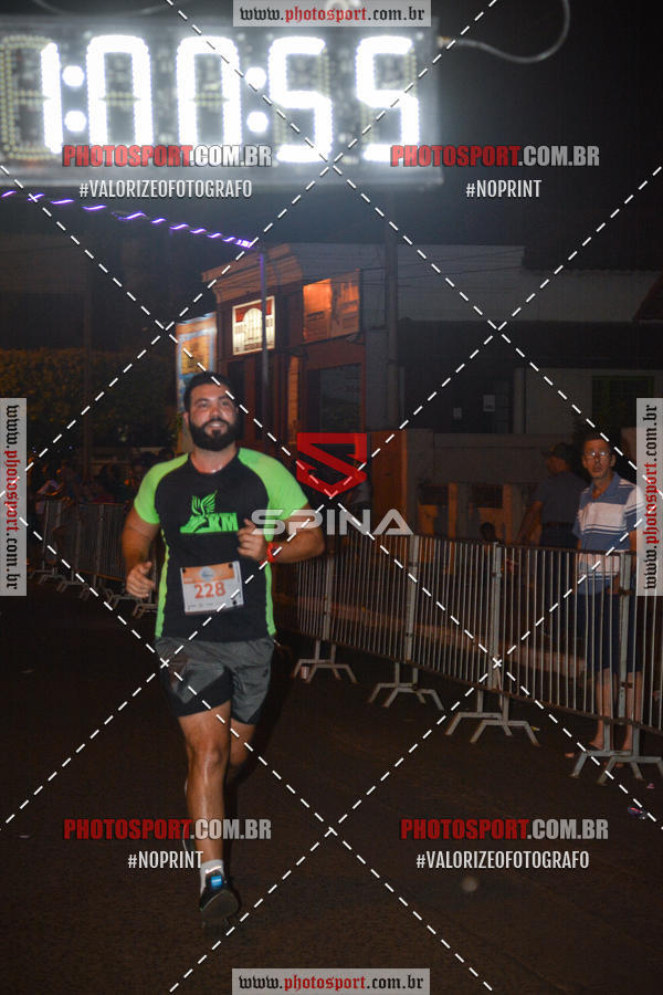 Buy your photos of the event70 CORRIDA DE BRODOWSKI on Fotop