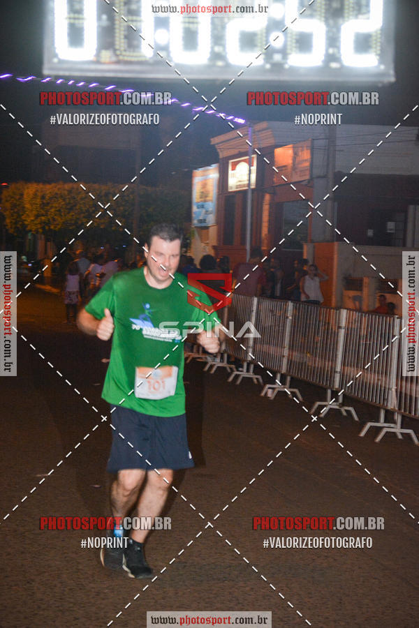 Buy your photos of the event70 CORRIDA DE BRODOWSKI on Fotop