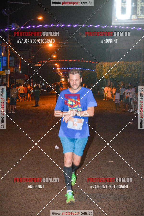 Buy your photos of the event70 CORRIDA DE BRODOWSKI on Fotop