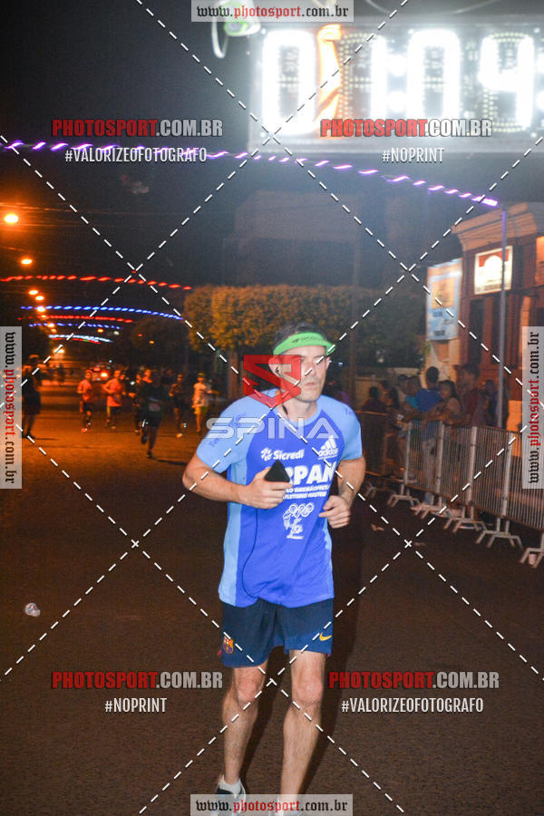 Buy your photos of the event70 CORRIDA DE BRODOWSKI on Fotop