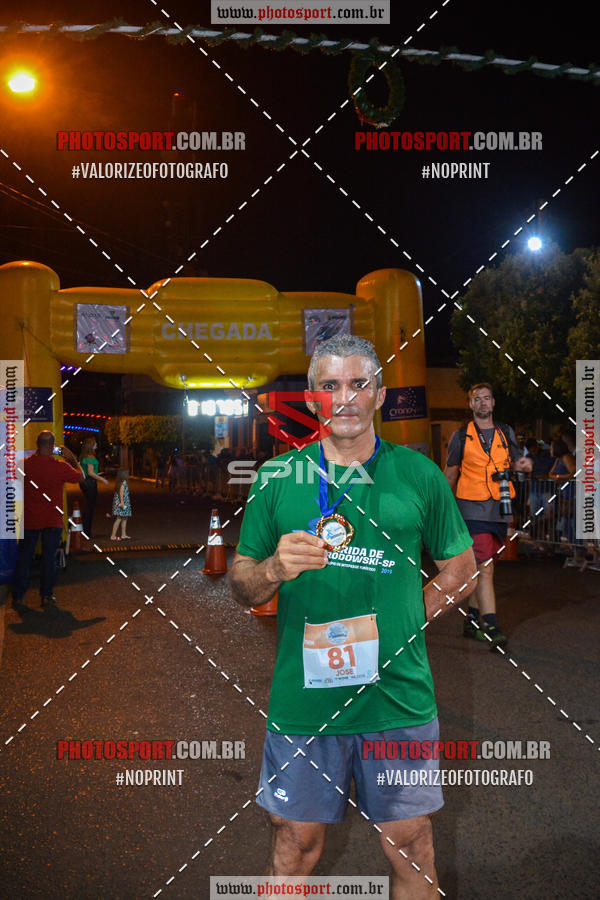Buy your photos of the event70 CORRIDA DE BRODOWSKI on Fotop