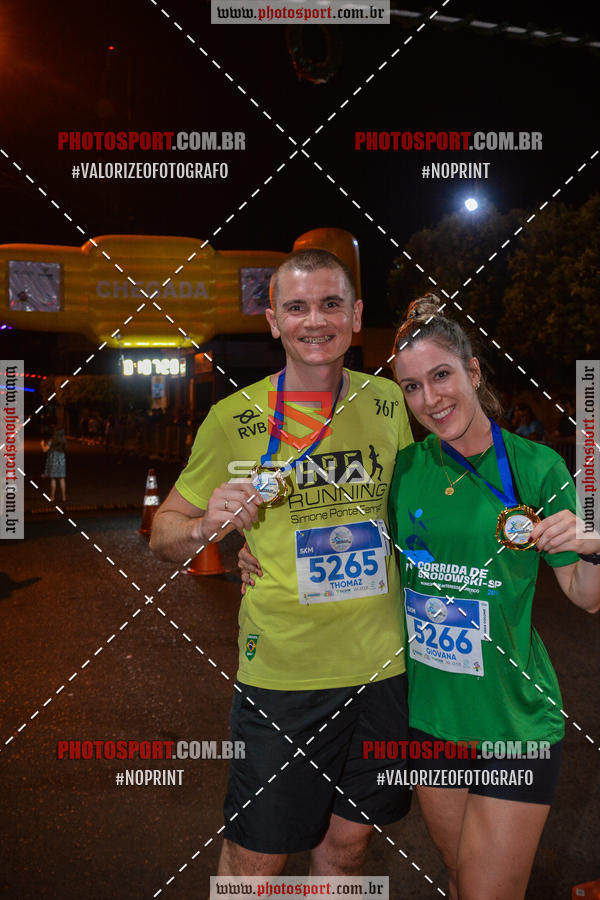 Buy your photos of the event70 CORRIDA DE BRODOWSKI on Fotop