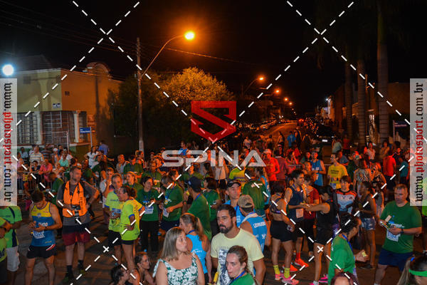 Buy your photos of the event70 CORRIDA DE BRODOWSKI on Fotop