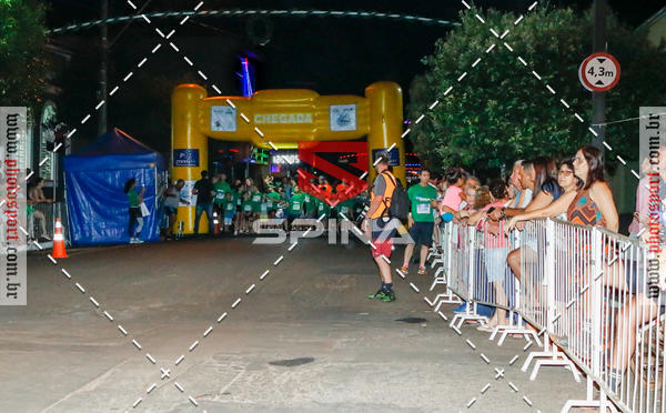 Buy your photos of the event70 CORRIDA DE BRODOWSKI on Fotop