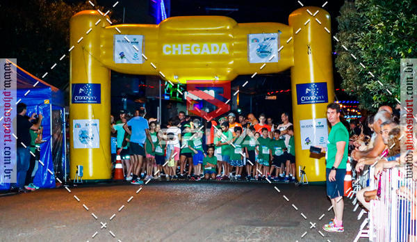 Buy your photos of the event70 CORRIDA DE BRODOWSKI on Fotop