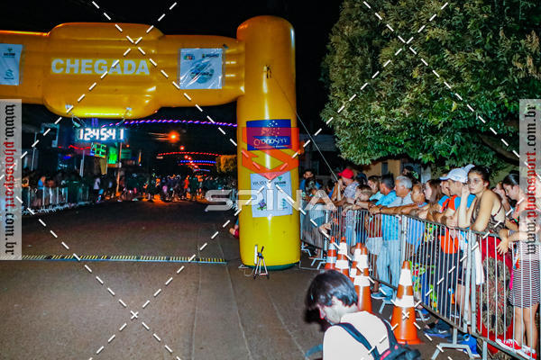 Buy your photos of the event70 CORRIDA DE BRODOWSKI on Fotop