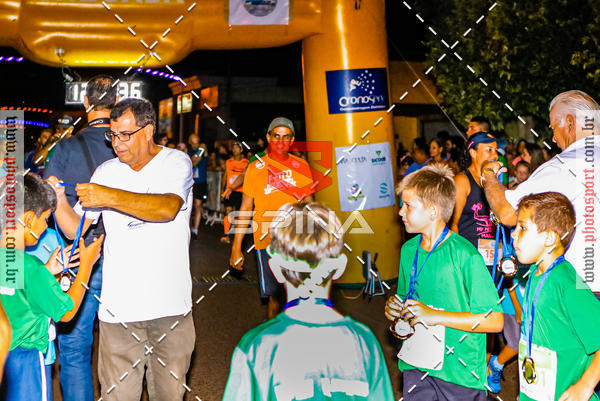 Buy your photos of the event70 CORRIDA DE BRODOWSKI on Fotop