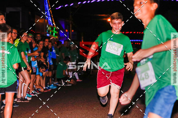 Buy your photos of the event70 CORRIDA DE BRODOWSKI on Fotop