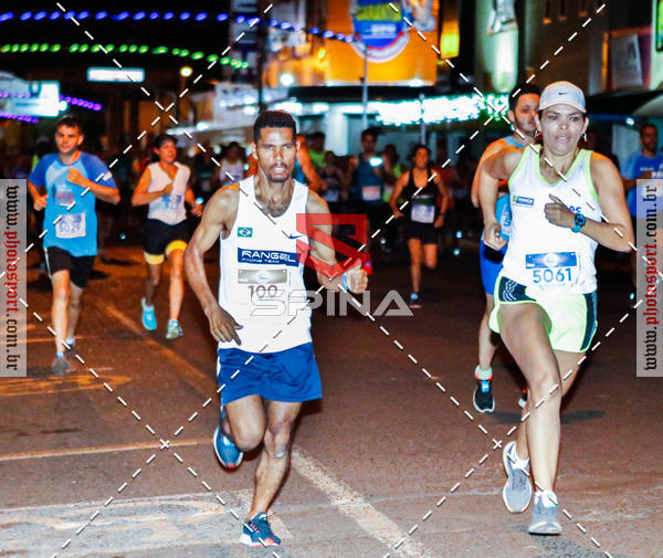 Buy your photos of the event70 CORRIDA DE BRODOWSKI on Fotop