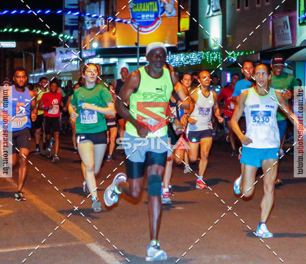 Buy your photos of the event70 CORRIDA DE BRODOWSKI on Fotop