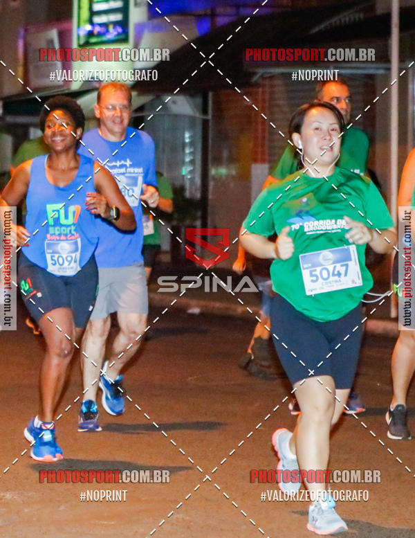 Buy your photos of the event70 CORRIDA DE BRODOWSKI on Fotop