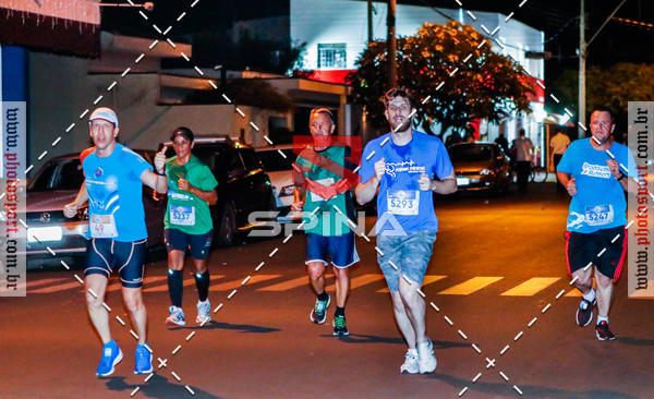 Buy your photos of the event70 CORRIDA DE BRODOWSKI on Fotop