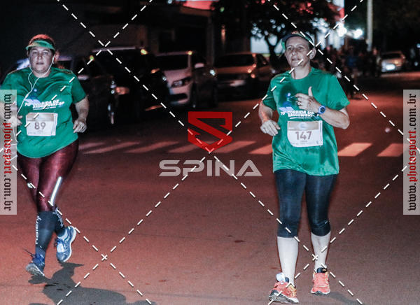 Buy your photos of the event70 CORRIDA DE BRODOWSKI on Fotop