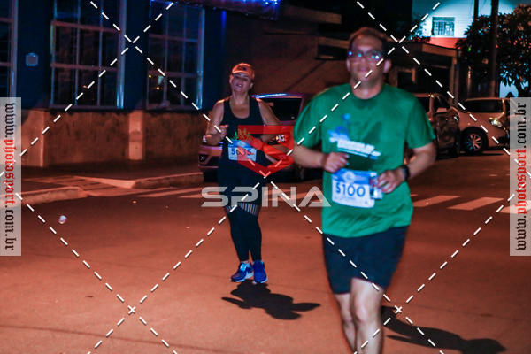 Buy your photos of the event70 CORRIDA DE BRODOWSKI on Fotop