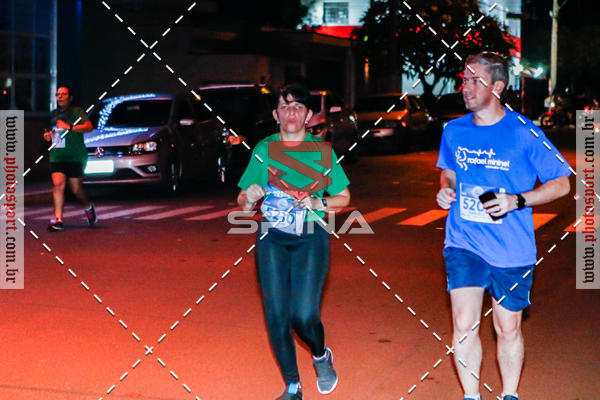 Buy your photos of the event70 CORRIDA DE BRODOWSKI on Fotop