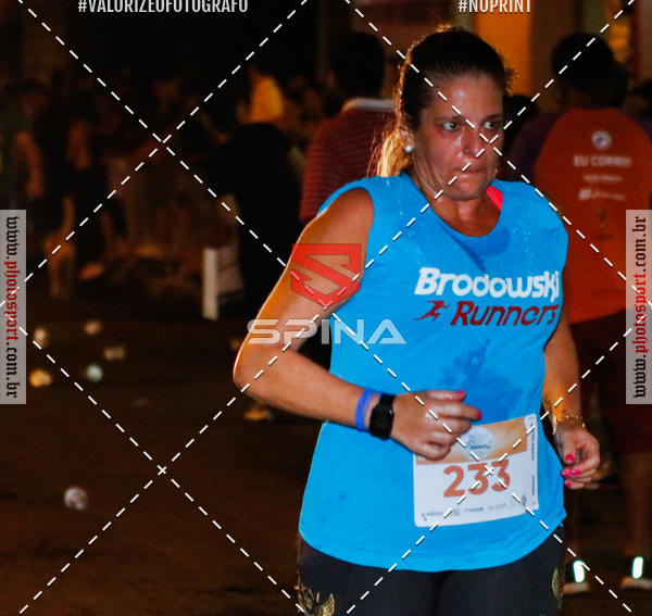 Buy your photos of the event70 CORRIDA DE BRODOWSKI on Fotop
