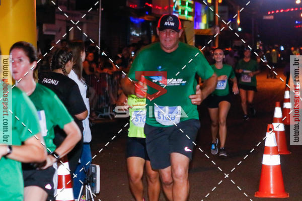 Buy your photos of the event70 CORRIDA DE BRODOWSKI on Fotop