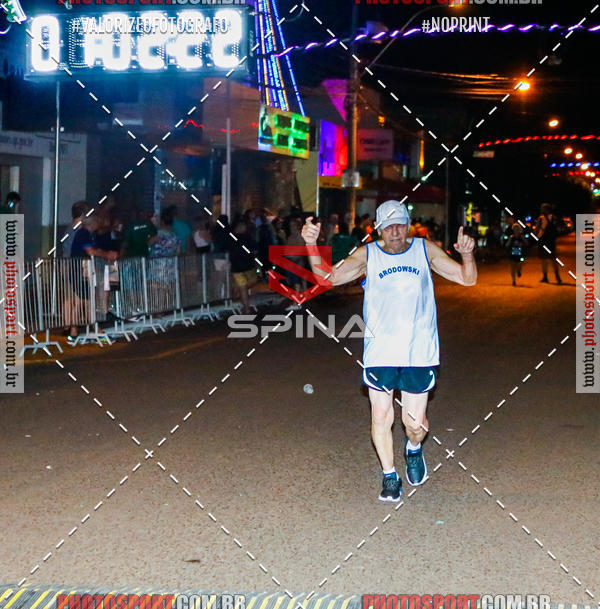 Buy your photos of the event70 CORRIDA DE BRODOWSKI on Fotop