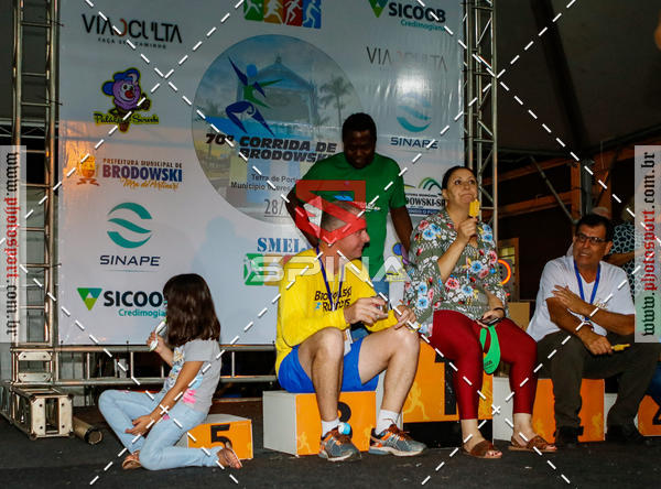 Buy your photos of the event70 CORRIDA DE BRODOWSKI on Fotop