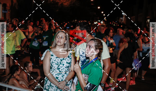 Buy your photos of the event70 CORRIDA DE BRODOWSKI on Fotop