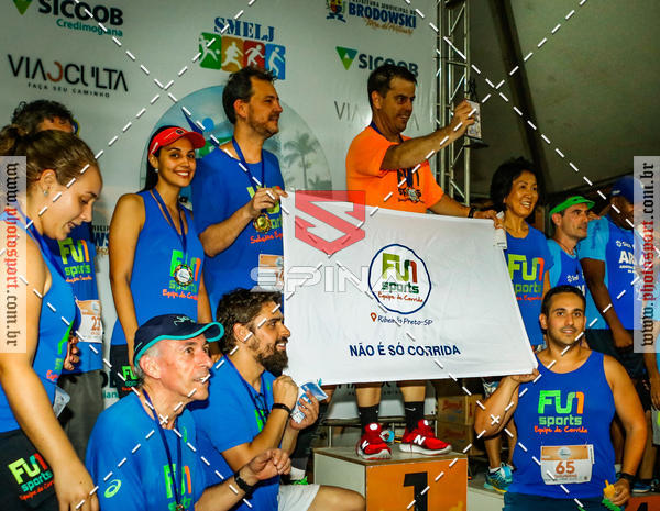 Buy your photos of the event70 CORRIDA DE BRODOWSKI on Fotop