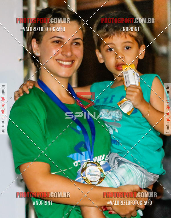 Buy your photos of the event70 CORRIDA DE BRODOWSKI on Fotop