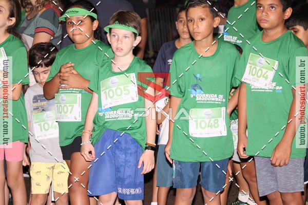 Buy your photos of the event70 CORRIDA DE BRODOWSKI on Fotop