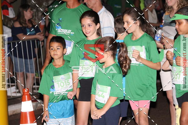 Buy your photos of the event70 CORRIDA DE BRODOWSKI on Fotop