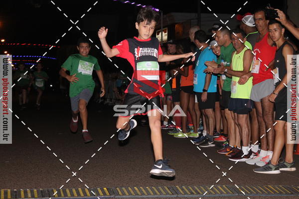 Buy your photos of the event70 CORRIDA DE BRODOWSKI on Fotop