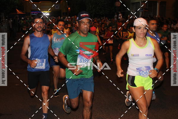 Buy your photos of the event70 CORRIDA DE BRODOWSKI on Fotop