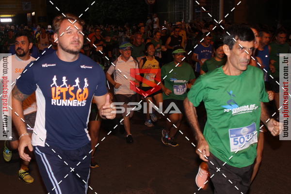 Buy your photos of the event70 CORRIDA DE BRODOWSKI on Fotop