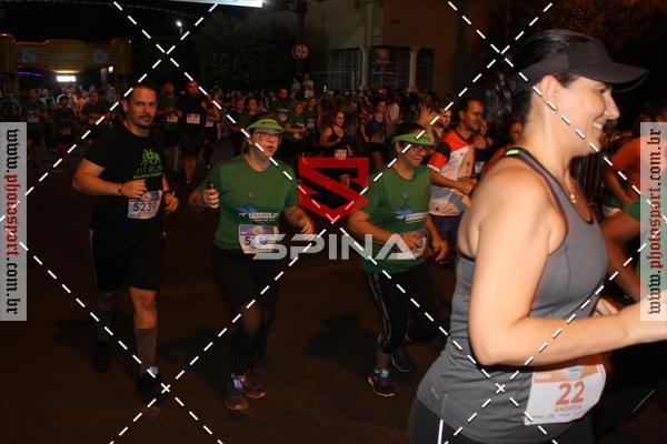 Achetez vos photos de l'vnement70 CORRIDA DE BRODOWSKI sur Fotop