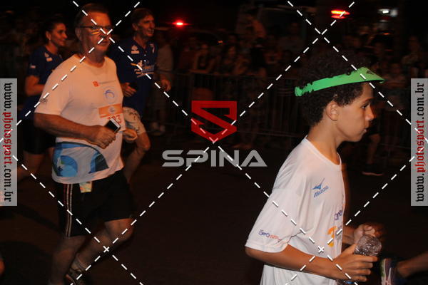 Achetez vos photos de l'vnement70 CORRIDA DE BRODOWSKI sur Fotop